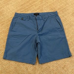 Banana Republic shorts, Size 34, used in great condition.